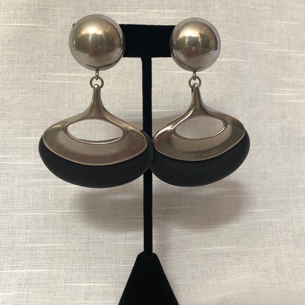 Elegant Dominique Denaive VTG 80's Clip Earrings